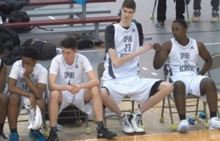 Checkout the 16 year old who is already the tallest basketballer ever