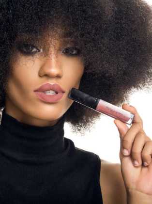 MAVIN Singer Di'Ja collaborates with Trim & Prissy Cosmetics for a new lipstick collection.
